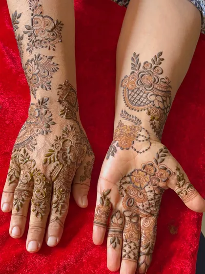 An elegant floral design for the hands. This style is lighter than full bridal but just as beautiful.