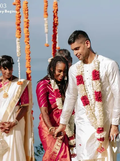 A unique arrival for a unique story. The bride and groom made their entrance on a traditional boat across the serene Kerala backwaters, a poetic start to their lakeside wedding ceremony.