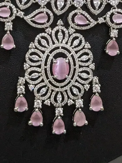 Another close-up of the beautiful pendant, a true centerpiece.