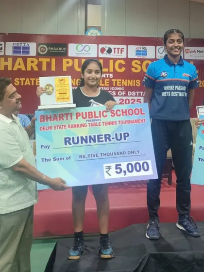 Akanksha Singhal on the podium as the runner-up in the U-15 Girls category at the Delhi State Ranking Tournament. She also secured a bronze in the U-17 category.