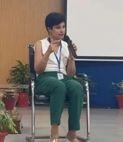 Conducting an interactive health and fitness session for the wonderful teachers of Somerville School in Delhi. Empowering our educators is a passion of mine.