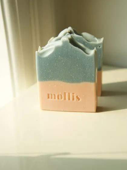 My Sweet Sage bar, with uplifting scents of sweet orange, clary sage, and patchouli. It's blended with nourishing oils and butters for ultimate hydration.