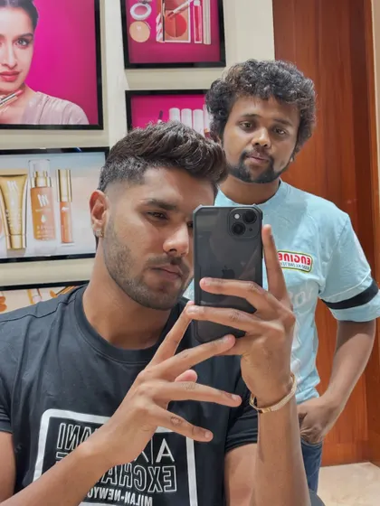 A selfie with Harshit Rana, checking out his new textured crop.
