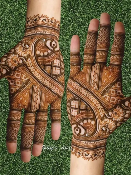 A unique design with a diagonal flow, featuring auspicious swastika symbols and fish motifs.