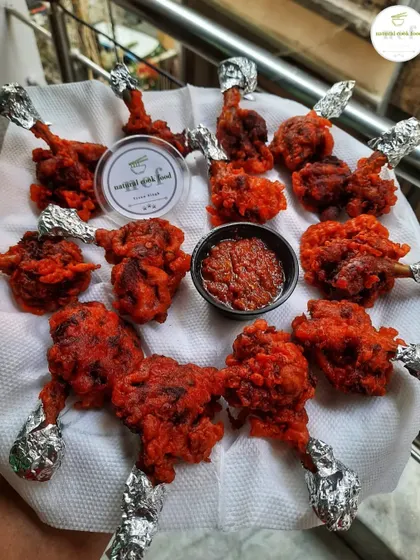 My crunchy and juicy chicken lollipops, served with a spicy dip. This item is available on pre-order only.