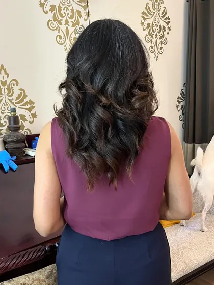 The back view of the layered cut.