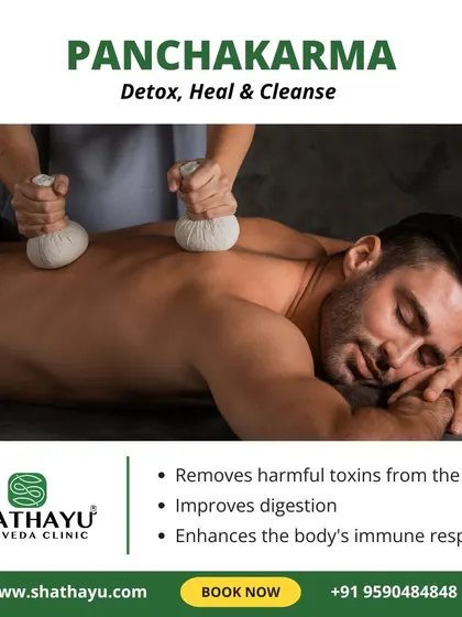 A key part of Panchakarma involves therapeutic massages with herbal pouches (potli). This treatment helps remove harmful toxins from the body, improves digestion, and enhances the body's natural immune response.