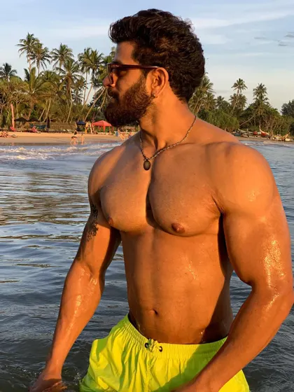 Golden hour in Sri Lanka. Fitness isn't just about lifting weights, it's about creating a body that allows you to fully experience moments like these.