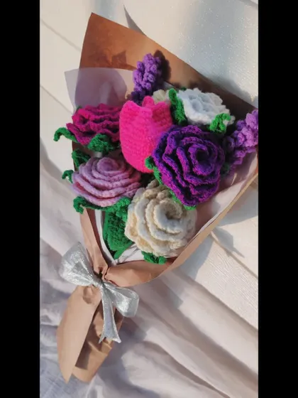 Another shot of the mixed bouquet, tied with a simple ribbon. It’s ready to be gifted to someone special.