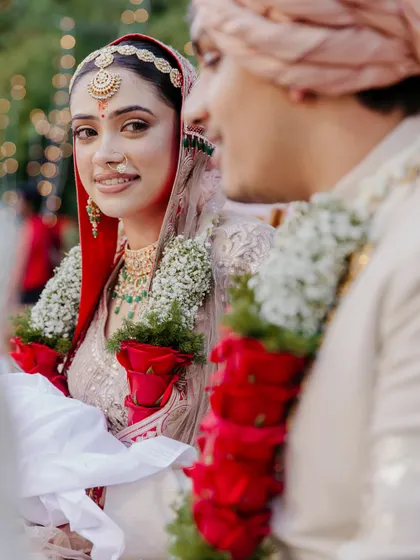 It's these quiet, in-between moments that hit different. The bride sharing a look during her home wedding in Ooty, surrounded by love. This is the emotion I live to capture.
