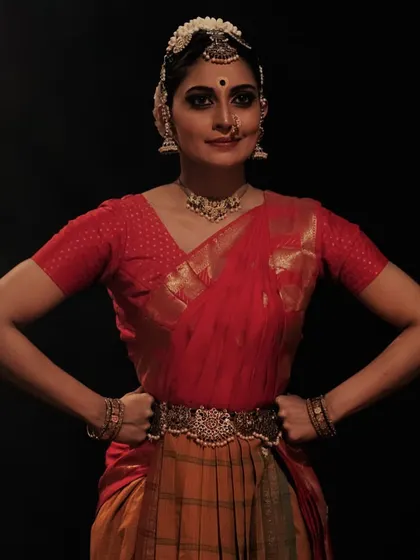 Meet VitthāMāi, the matriarch of Pandharpur. This production reimagines the deity through the lens of Marathi abhangs, exploring a relationship with the divine that is nurturing, playful, and deeply personal.