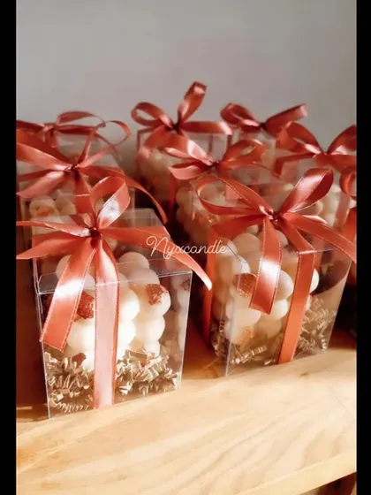 The bubble candles look stunning in their clear gift boxes, complete with a satin ribbon.