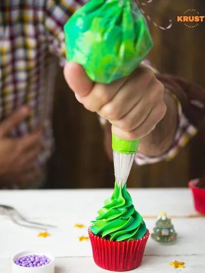 A duplicate image of a cupcake being frosted, emphasizing the hands-on skills taught.