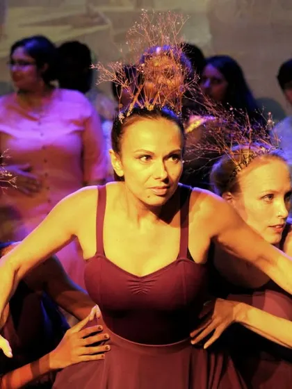 We tell stories through movement. This intense moment from our collaborative production of the opera "Dido and Aeneas" shows the raw, dramatic expression our dancers bring to the stage, conveying deep passion and tragedy.