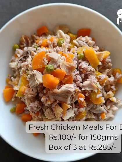 You can see the quality in every bowl. Our Fresh Chicken Meal is made with real, diced chicken and colorful vegetables, never mush.