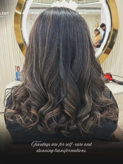 Tuesdays are for self-care and stunning transformations. Treat yourself to some midweek magic and let me bring out your glow.
