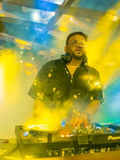 Surrounded by smoke and lights, creating an atmosphere that's both immersive and energetic. This is the Shor Bazaar experience.