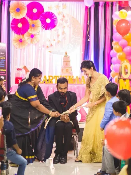 My favorite part is getting the audience involved. Here, two guests are making sure the ropes are tight before I try to escape. It's all about that shared surprise.