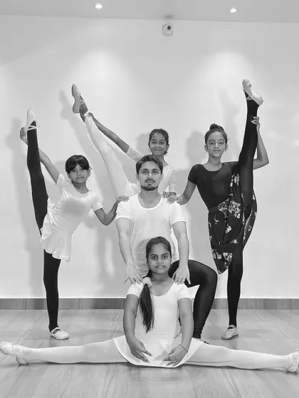 A duplicate of image 110, emphasizing the professional quality of our ballet training.