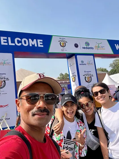 A fun selfie with friends at the Vedanta Delhi Half Marathon expo. The energy and excitement before a big race are always contagious.