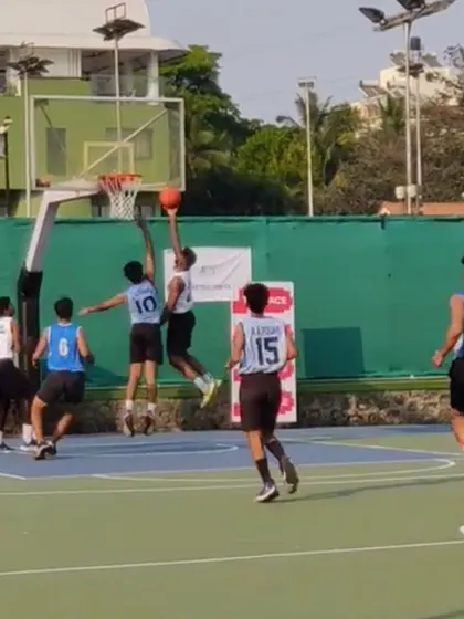 Action shot of a layup during the DG Cup 2021.