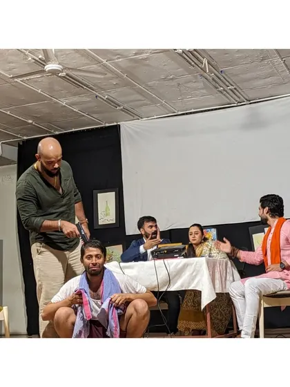 A scene from our hilarious drama 'Sab kuch theek thak hai', part of the FLUXONIC show. Our students get to explore comedic timing and character work.