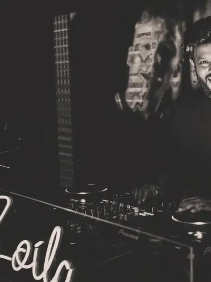 Smile so bright that even black and white can’t dull your shine. At Zoila Mumbai.