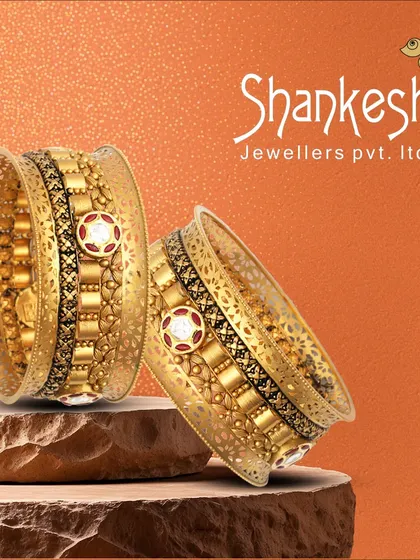 Adorn yourself in the artistry of the past. These broad kadas feature intricate filigree and enamel work, reimagined for the modern connoisseur.