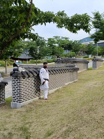 Another shot by the traditional brick and tile wall in South Korea.