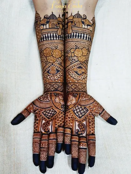 The full view of the non-figurative design, showcasing the beautiful symmetry and intricate details of the patterns.