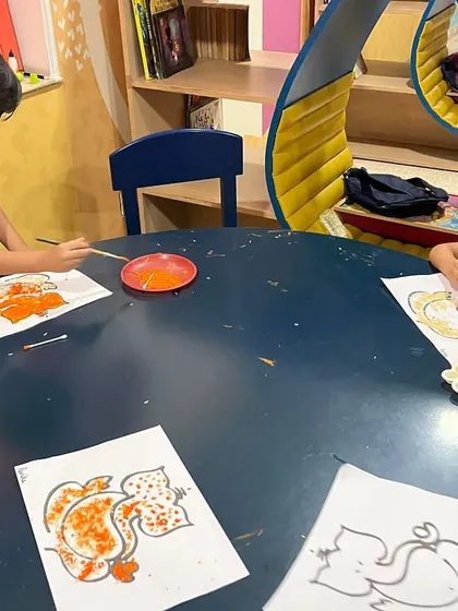 Getting our hands colourful for Ganesh Chaturthi! The kids are using paints to decorate their Ganesha pictures. It’s a fun, sensory activity for all ages.
