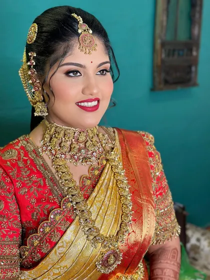 The bride's smile says it all. She feels beautiful and confident, and that's always my ultimate goal.