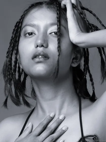 A black and white version of the close-up, for a classic and timeless look.