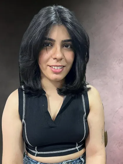 A new medium-length layered cut for Ritu.
