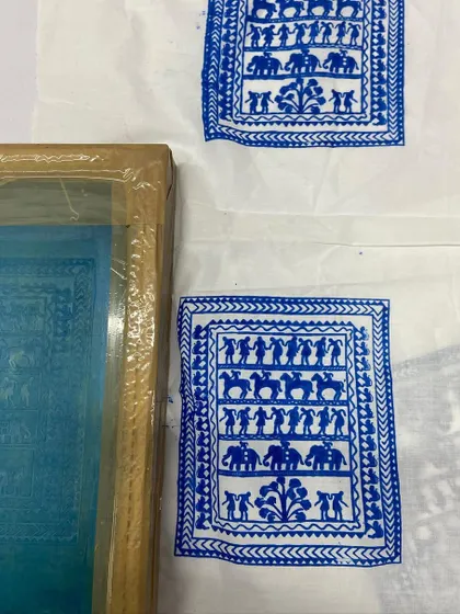 A traditional Rajasthani-style pattern created using a screen printing technique. This method allows for very detailed and intricate repeating designs.