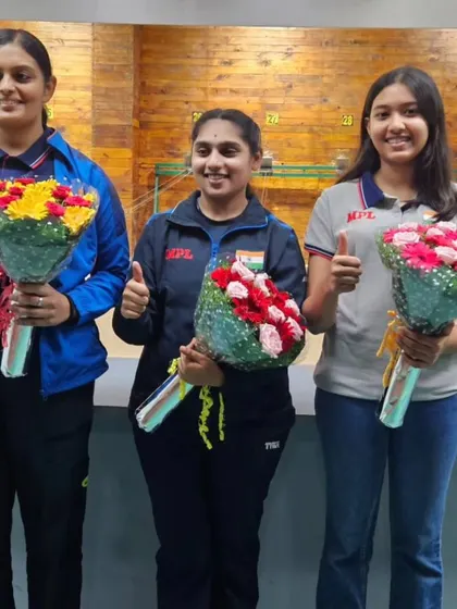 Our international medal-winning shooter Yukthi Rajendra (center) being felicitated by the Karnataka State Rifle Association for her achievements.