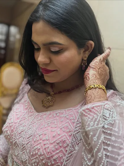 A beautiful, natural shot of my client Afra, showing a hint of her party henna. I also did her makeup for her sister's wedding.