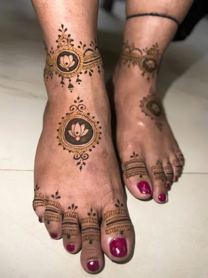 A simple and elegant feet design featuring my signature lotus motif. Perfect for someone who wants a minimal yet beautiful look.