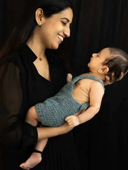 The way a mother looks at her newborn child is pure magic. I capture that look of awe and unconditional love in simple, elegant portraits.