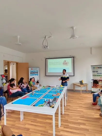 A wide view of the orientation session at our Whitefield center, where parents learn about our curriculum, teaching philosophy, and the benefits of LEGO robotics education.