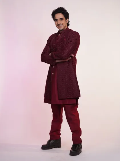 Rent the look, not the drama. This maroon Indo-western set is all about effortless style and making a statement without the commitment.