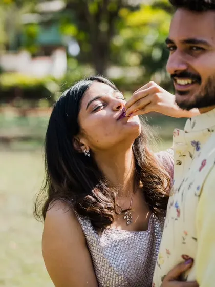 A fun and quirky moment from Srushti and Akshay's shoot. It’s these playful, unexpected shots that often become favorites.