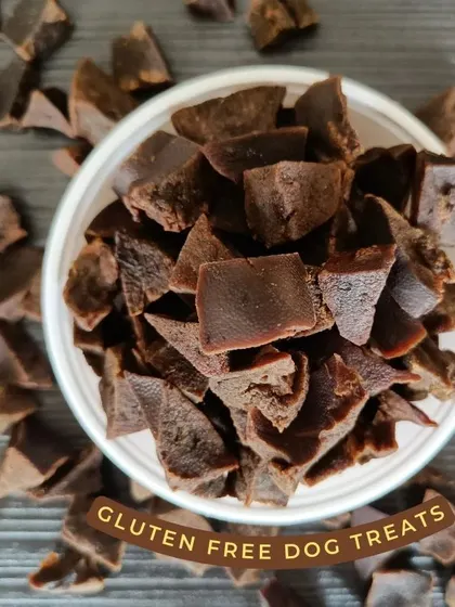 Our gluten-free dog treats, like these baked beef liver pieces, are perfect for dogs with sensitivities. They are single-ingredient, so you know exactly what you're feeding your best friend.