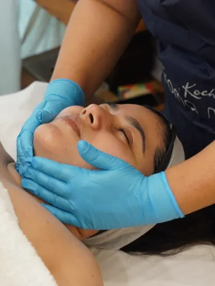 A relaxing facial massage is central to my treatments. My expert touch helps to improve circulation and relieve facial tension, leaving your skin looking refreshed and vibrant.