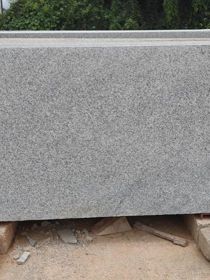 This image shows the thickness and solid nature of my Sadahalli granite slabs.