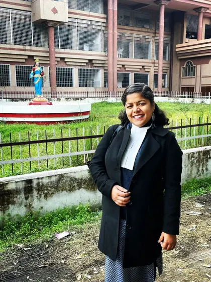 Outside a district court, ready for the day's proceedings. My goal in every appearance is to be a just, fair, and effective voice for my client.