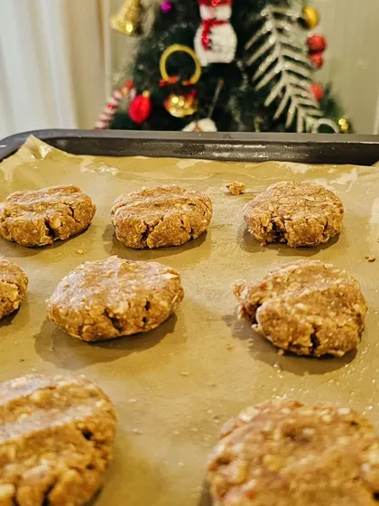 Baking healthy cookies for Christmas. My intent for the month was to eat only food that serves my health and to avoid eating for pleasure alone. Setting intentions helps you stay on track.