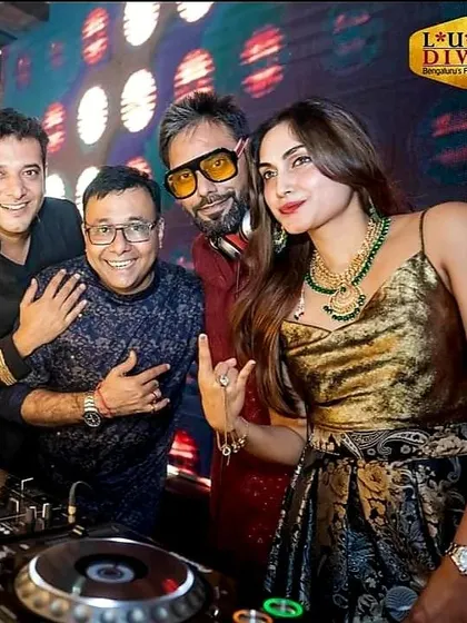 A throwback to the 2019 edition of Luru Diwali. A magnificent evening of Bollywood, Bhangra, and festive energy at Pebble.