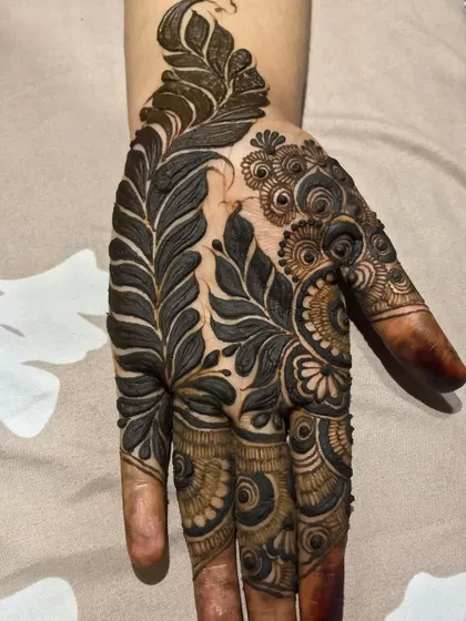 A close-up of the bold leaf and filler combination.