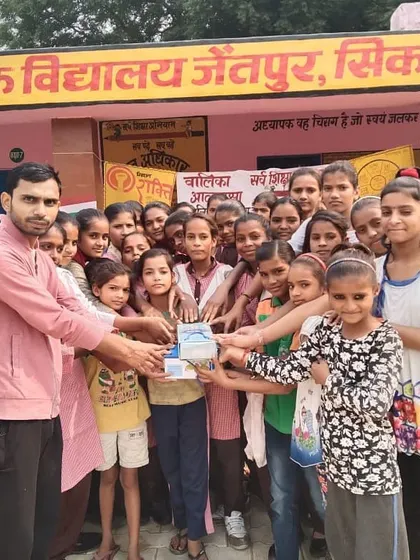 Giving back to the community by empowering the next generation. Here I am with a group of schoolgirls after a self-defence workshop aimed at building their confidence.